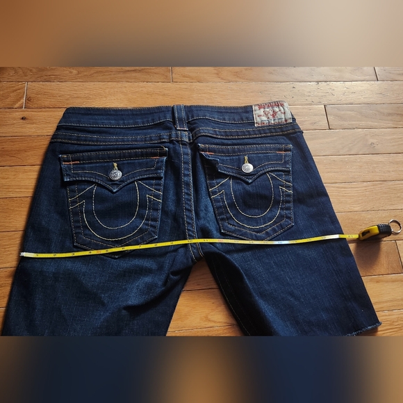 TRUE RELIGION SHORTS JULIE SIZE 32 LOW RISE SUPER CUTE CUTOFF STYLED - Picture 13 of 15